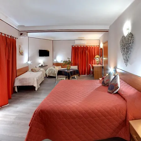 Auberge de jeunesse Agata *