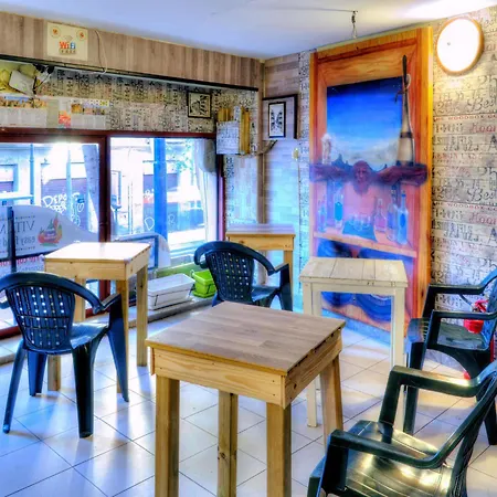 Agata Hostal