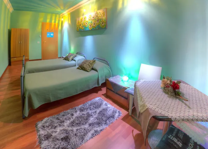 Auberge de jeunesse Agata *